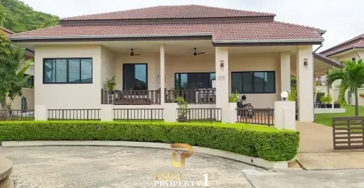 Location, location, Hua Hin Horizon - Immaculate 3 Bedroom Villa