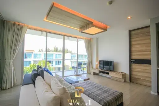 Sea &amp; Green view - Stunning 2 Bedroom Unit For Sale At Wan Vayla Hua Hin