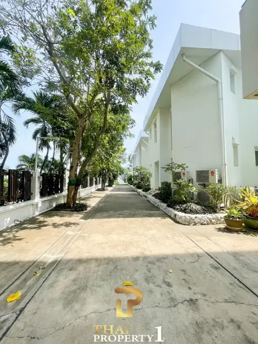 Pool Access - Ground Floor 4 Bedroom Unit For Sale At Baan Sae Chuan Hua Hin