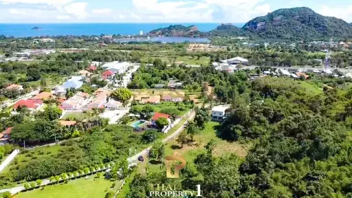 134 sqw. (536 sqm.)  Land For Sale - Soi Hua Hin 144 (Possible To Buy Bigger Plot)