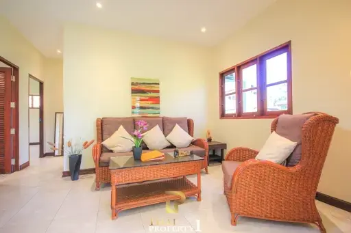 Contemporary 3-Bedroom Home 300 Meter To The Beach - Pak Nam Pran