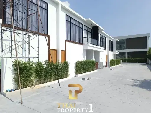 Modern Luxury Townhome - North Pattaya