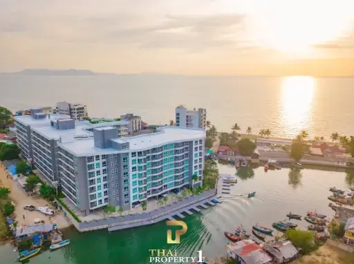 Modern Beachfront Condo 3 Bedrooms at Whale Marina Condominium - Na Jomtien