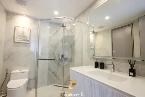 1-Bed Direct Sea View Side with Private Pool - Copacabana Coral Reef Jomtien