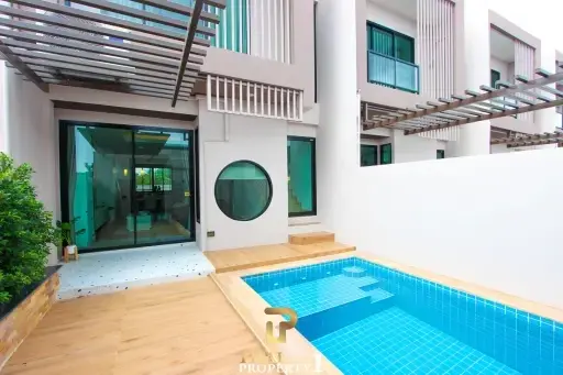 Special Price 4.39 M Pool Villa Townhouse for Sale in Bangsaray Sattahip