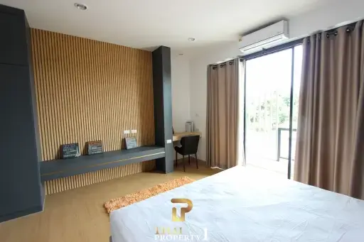 Special Price 4.39 M Pool Villa Townhouse for Sale in Bangsaray Sattahip