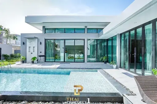 Modern Tropical Single-Story Pool Villa for Sale in Pattaya - The Prospect Villa Pattaya