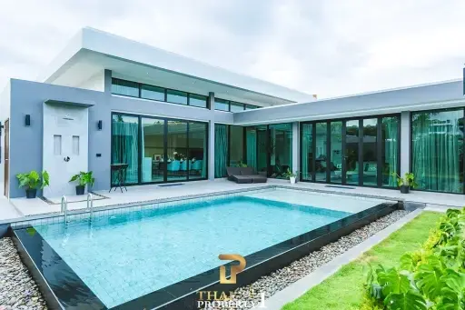 Modern Tropical Single-Story Pool Villa for Sale in Pattaya - The Prospect Villa Pattaya