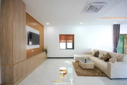 Central 3 Bed Pool Villa - Hua Hin Soi 102