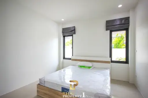 Charming New Modern 3 Bed Pool Villa - Cha Am