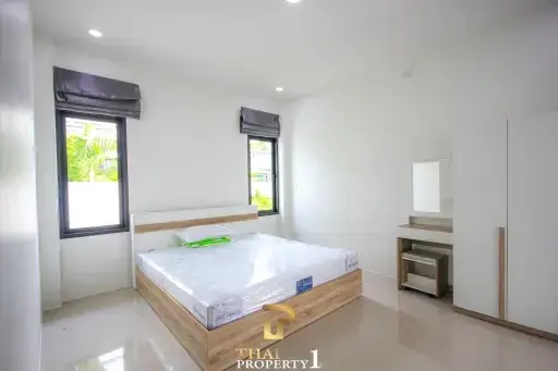 Charming New Modern 3 Bed Pool Villa - Cha Am