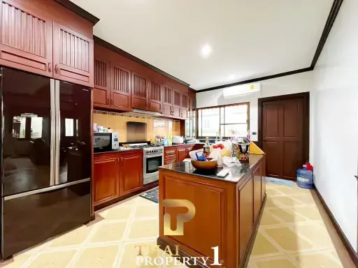 3-Bedroom Pool Villa for Sale in Na Jomtien, Baan Balina 1