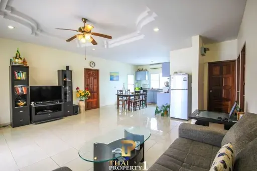 Central 3 Bedroom Pool Villa - Hua Hin Soi 94