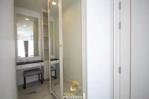 High Floor 2 Bedroom Condo for Sale in Jomtien at The Empire Tower Pattaya - Special Price 6.69M THB