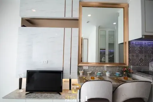 Studio Condo for Sale in Jomtien at The Empire Tower Pattaya - Special Price 2.19M THB