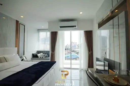 Studio Condo for Sale in Jomtien at The Empire Tower Pattaya - Special Price 2.19M THB