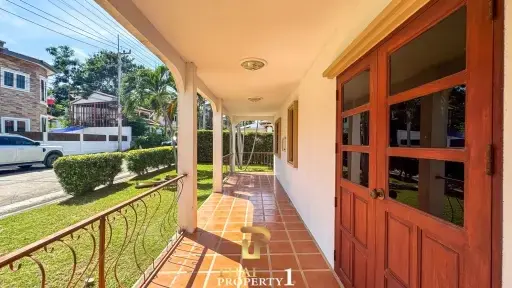 5 Bedroom Freehold House At Khao Noi Village - Hua Hin