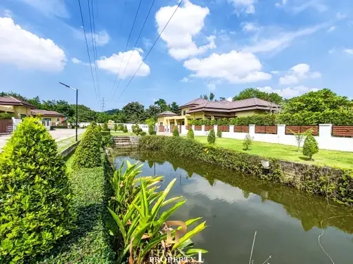 Customizable Pool Villa for Sale in Bang Saray - 5.4 M THB