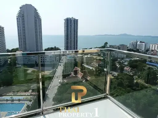 3-Bedroom Penthouse with Panoramic Sea Views - Foreign Ownership in Pratumnak Pattaya Thepthip Mansion