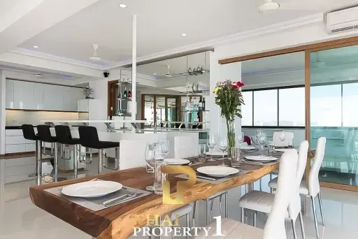 3-Bedroom Penthouse with Panoramic Sea Views - Foreign Ownership in Pratumnak Pattaya Thepthip Mansion