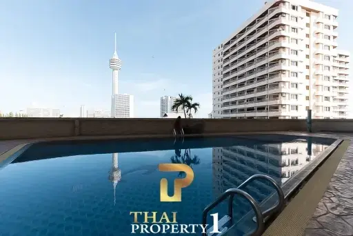 3-Bedroom Penthouse with Panoramic Sea Views - Foreign Ownership in Pratumnak Pattaya Thepthip Mansion