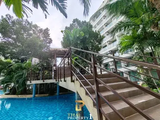 Studio Condo for Sale in Jomtien – Laguna Beach Resort 3 The Maldives