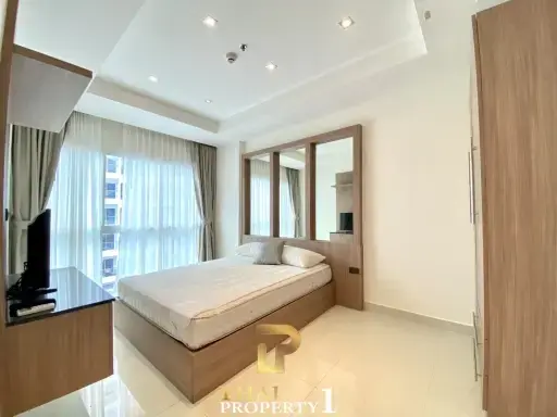 Condo 1 bedroom Pool View In Nam Talay Condominium, Pattaya