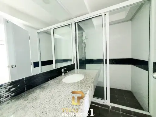 Condo 2 bedroom Foreigner Name At Siam Oriental Tropical Garden, Pattaya