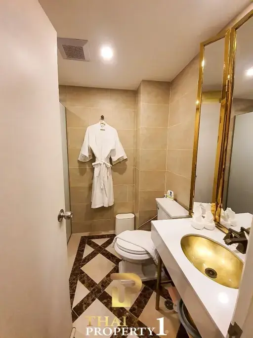 Pool Access Studio Condo for Sale in Jomtien - Espana Condo Resort Pattaya