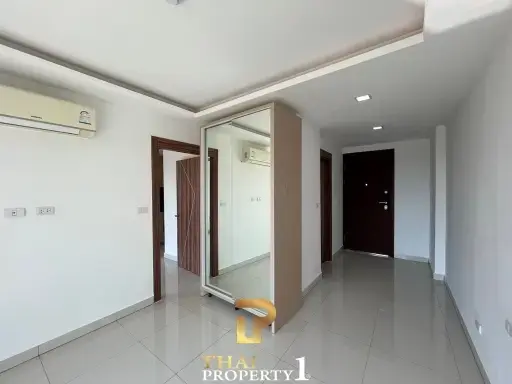 2 Bedroom Condo for Sale in Jomtien – Laguna Beach Resort 3 The Maldives