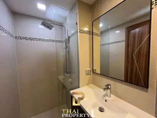 2 Bedroom Condo for Sale in Jomtien – Laguna Beach Resort 3 The Maldives