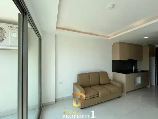 2 Bedroom Condo for Sale in Jomtien – Laguna Beach Resort 3 The Maldives