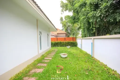 Freestanding Nicely Renovated 3 Bedroom House On Hua Hin Soi 70