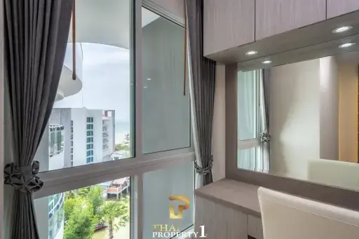 Sea View 2 Bedroom Condo For Sale in Na Jomtien Whale Marina Condominium