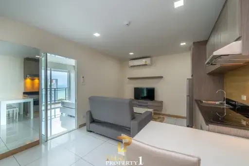 Sea View 2 Bedroom Condo For Sale in Na Jomtien Whale Marina Condominium