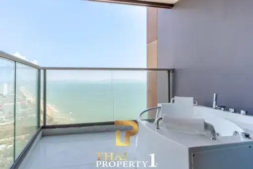 Sea View 1 Bedroom Condo For Sale in Jomtien - Copacabana Jomtien Beach