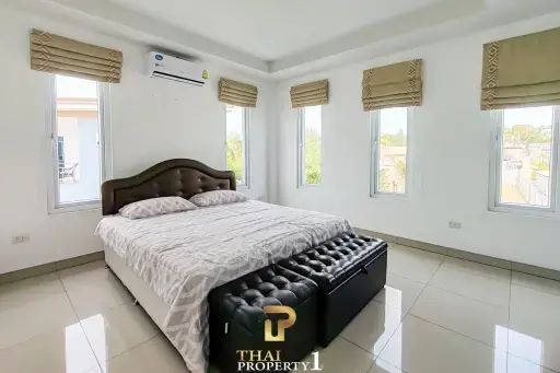 Freestanding Pool Villa for Sale in Huay Yai, Pattaya