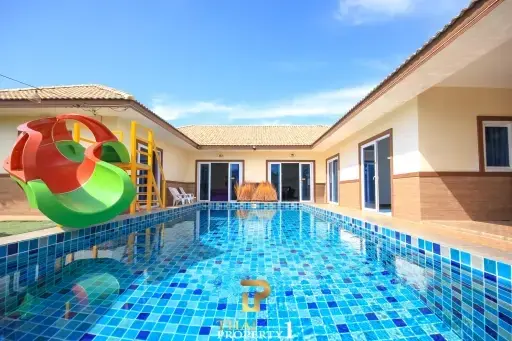 4 Bedroom Private Pool Villa for Sale in Huay Yai, Pattaya