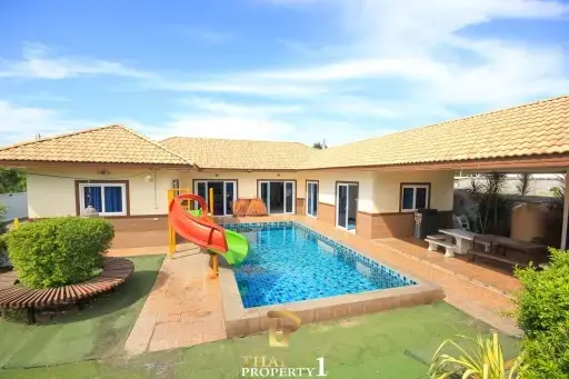 4 Bedroom Private Pool Villa for Sale in Huay Yai, Pattaya