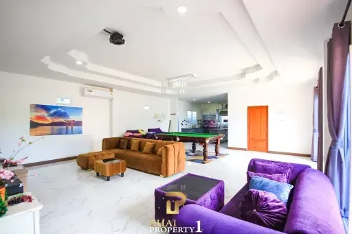 4 Bedroom Private Pool Villa for Sale in Huay Yai, Pattaya