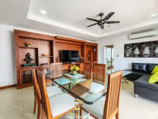 Seaview 2 Bedroom for Sale in Jomtien Complex Condominium