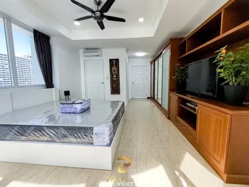 Seaview 2 Bedroom for Sale in Jomtien Complex Condominium