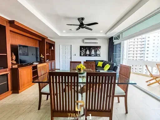 Seaview 2 Bedroom for Sale in Jomtien Complex Condominium