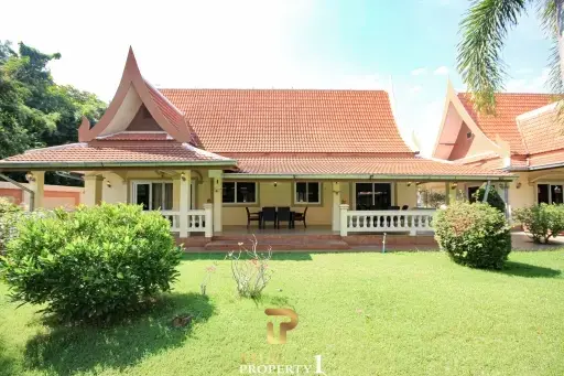 Leasehold 3 Bedroom House for Sale in Bangsaray at Nordic Tropical Resort