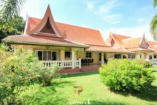 Leasehold 3 Bedroom House for Sale in Bangsaray at Nordic Tropical Resort