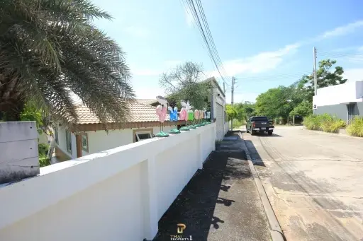 3 Bedroom Pool Villa for Sale Near Golf Course in Huay Yai Pattaya