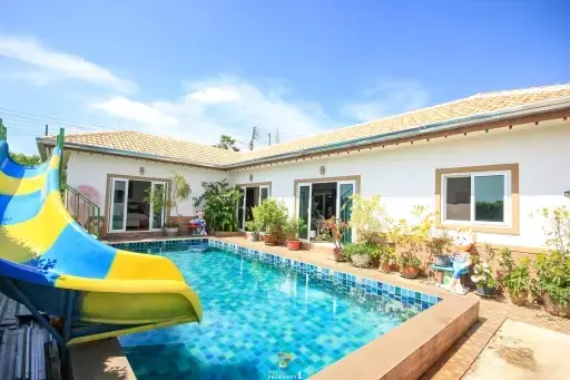 3 Bedroom Pool Villa for Sale Near Golf Course in Huay Yai Pattaya