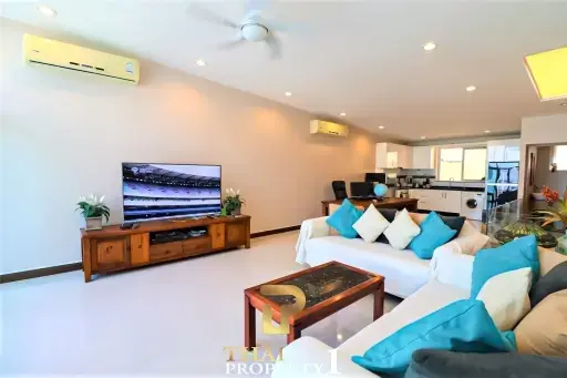 Bangsaray Beachfront Pool Villa for Sale - Bangsaray Pattaya