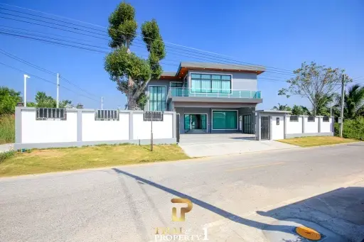 Modern 2-Storey Home On 1,064 SQ.M. Plot - Black Mountain Area Hua Hin