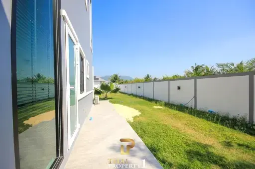 Modern 2-Storey Home On 1,064 SQ.M. Plot - Black Mountain Area Hua Hin